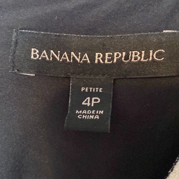 Banana Republic Black and White floral cap sleeve work minidress - Picture 7 of 8